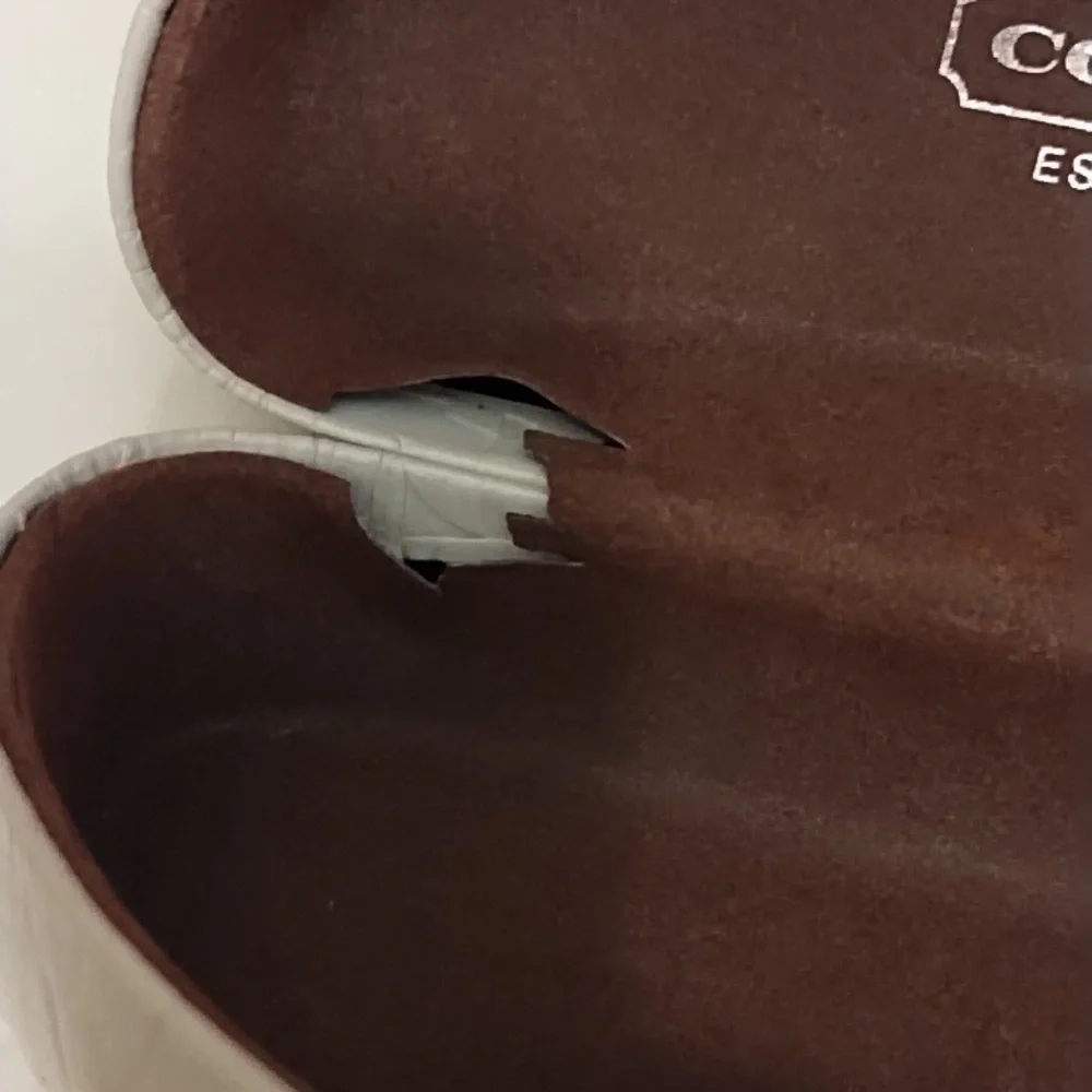 Coach Beige With Brown Interior‎ Sunglasses Case